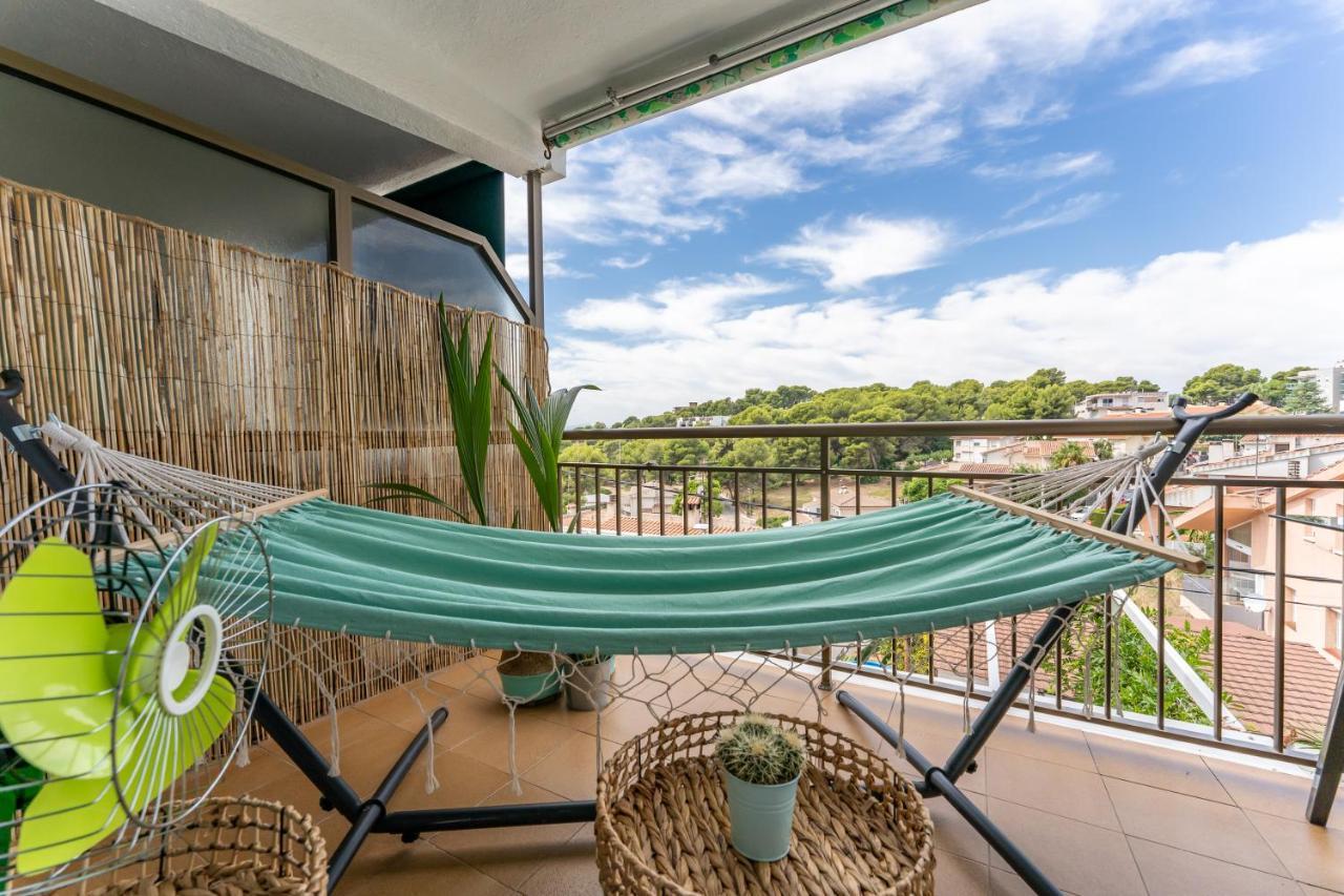 Beach Front Retro Hideaway In Σαλού Εξωτερικό φωτογραφία