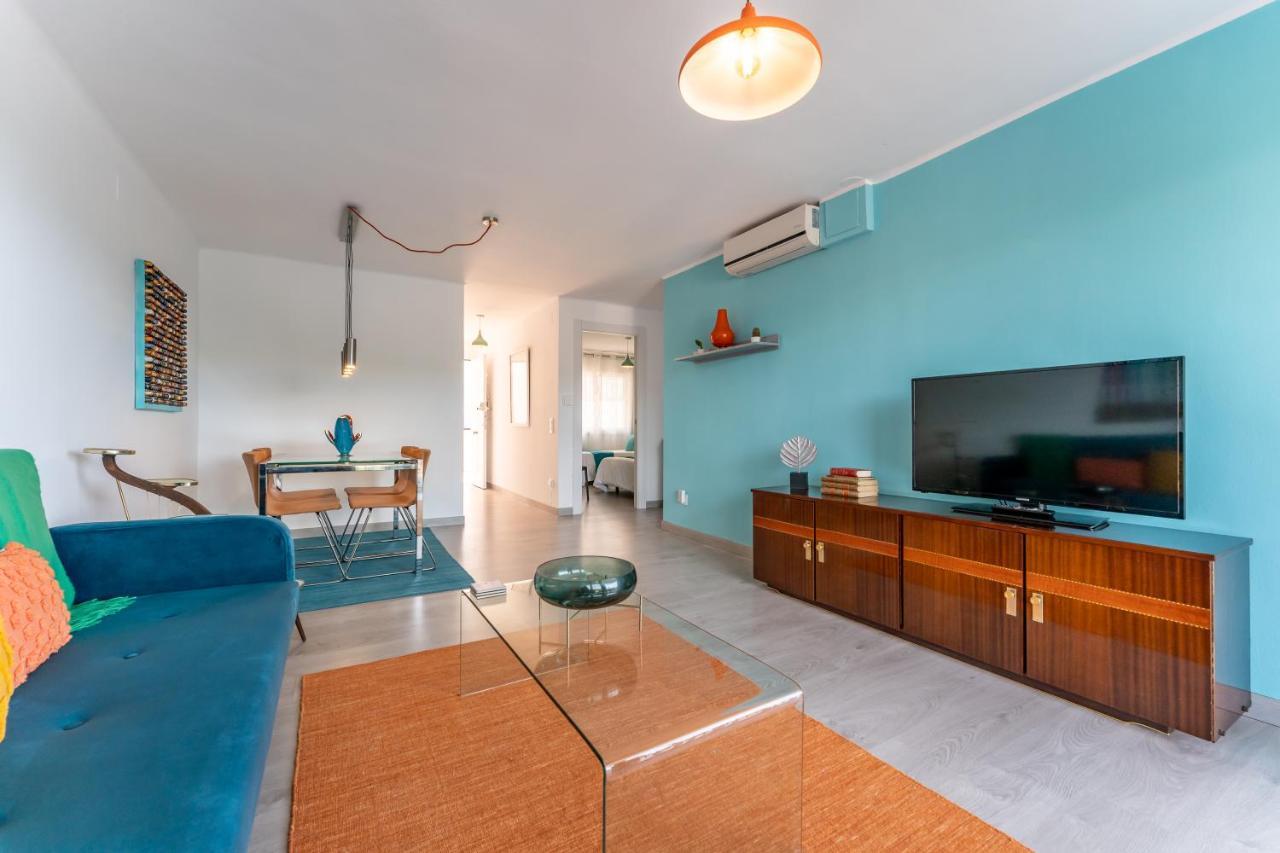 Beach Front Retro Hideaway In Σαλού Εξωτερικό φωτογραφία