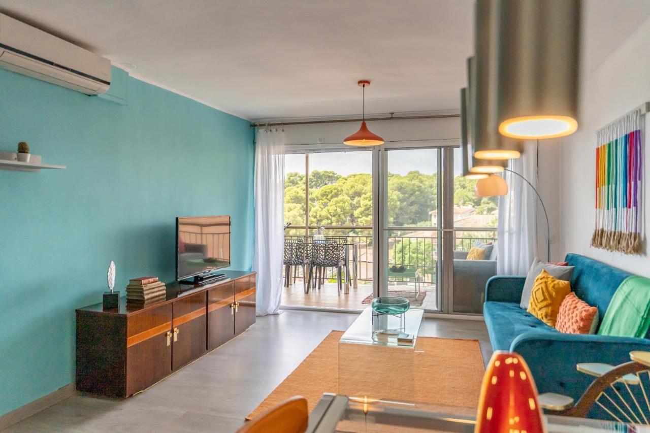 Beach Front Retro Hideaway In Σαλού Εξωτερικό φωτογραφία